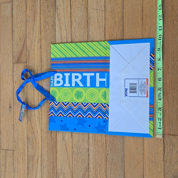 Set of Two Colorful Birthday Gift Bag, Paper Bag - Picture 8 of 8